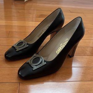 Never Worn Salavatore Ferragamo Firenze heels